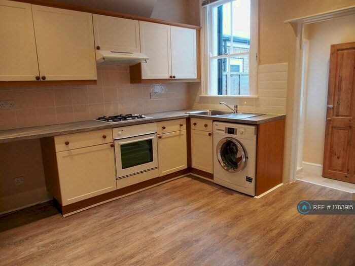 2 Bedroom Terraced House To Rent In Bryant Street, Stratford, E15