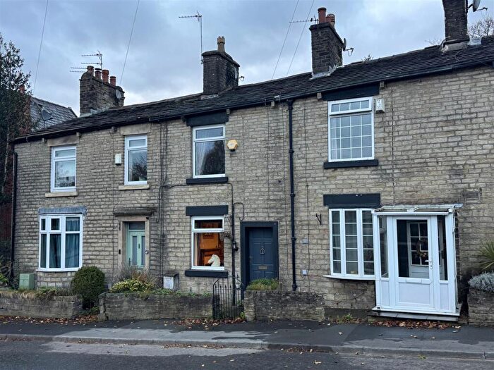 2 Bedroom Terraced House For Sale In Mottram Road, Stalybridge, SK15