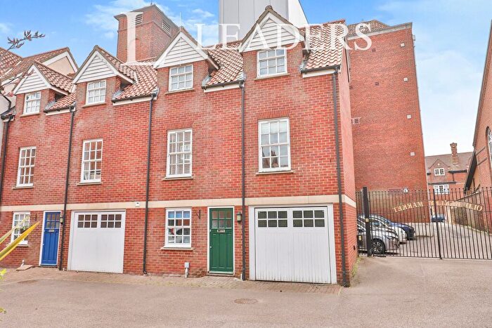 3 Bedroom End Of Terrace House To Rent In The Old Barley Market, Norwich, NR2