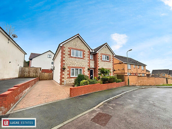 4 Bedroom Detached House For Sale In Trem-y-ffynnon The Rise, Pengam, NP12