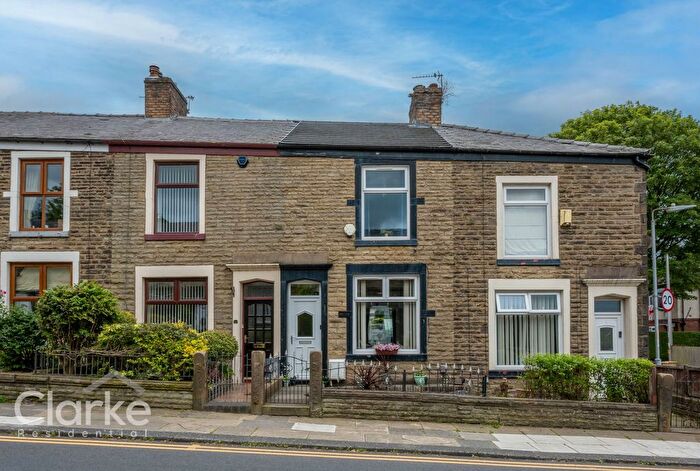 2 Bedroom Terraced House For Sale In Crown Lane, Horwich, Bolton, BL6