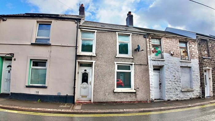 3 Bedroom House To Rent In John Street, Abercwmboi, CF44