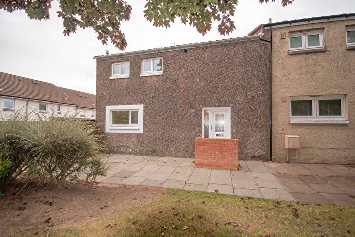 3 Bedroom Terraced House To Rent In Altyre Avenue, Glenrothes, KY7