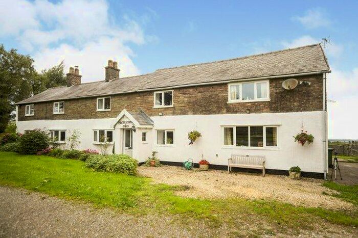 4 Bedroom Detached House To Rent In Back Eddisbury Road, Macclesfield SK11