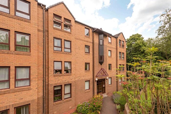 2 Bedroom Flat For Sale In Parkside Terrace, Newington, Edinburgh, EH16