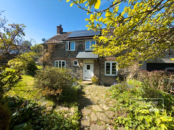 4 Bedroom Detached House For Sale In Harbourneford, South Brent, Devon, TQ10