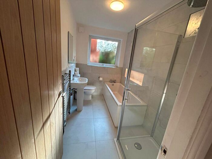 2 Bedroom Apartment To Rent In Palmerston Road, Liverpool, L18