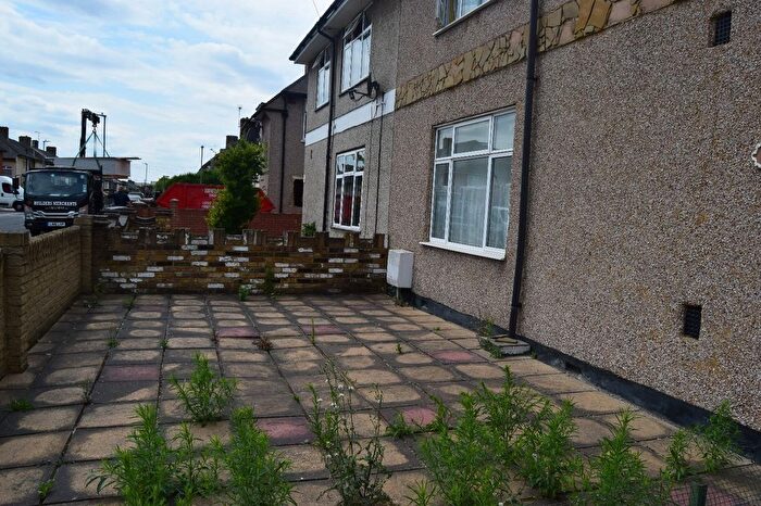 4 Bedroom Terraced House To Rent In Dagenham, RM8