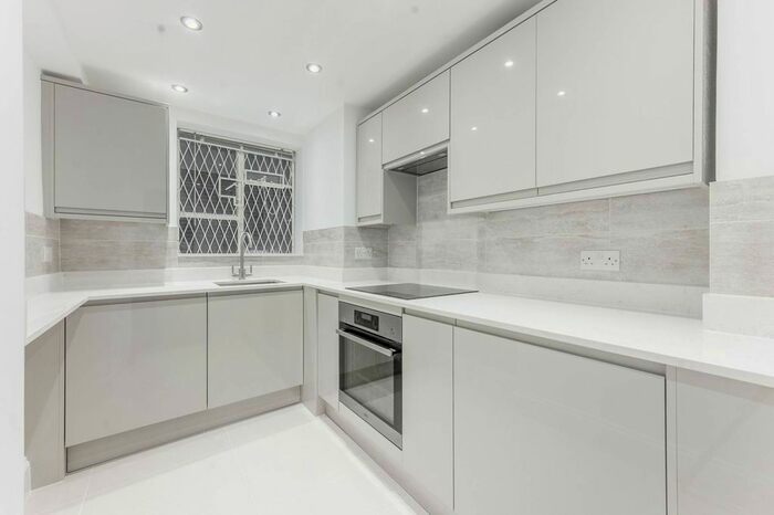 1 Bedroom Flat To Rent In Hans Crescent, Knightsbridge, London, SW1X