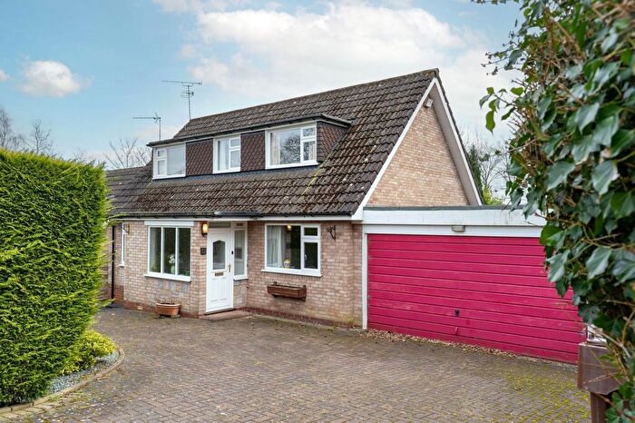 2 Bedroom Detached House For Sale In Fiery Hill Road, Barnt Green, B45