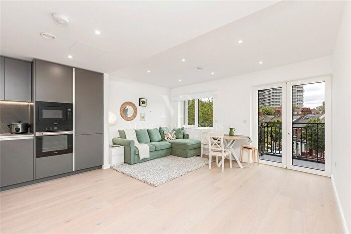 2 Bedroom Flat To Rent In Morris House, Fulham Reach, Tierney Lane, London, W6