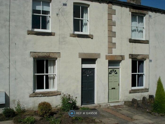 2 Bedroom Terraced House To Rent In Norristhorpe Lane, Liversedge WF15