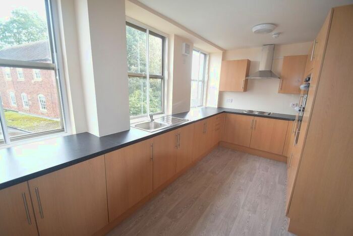 6 Bedroom Flat To Rent In High Street, Newport, TF10