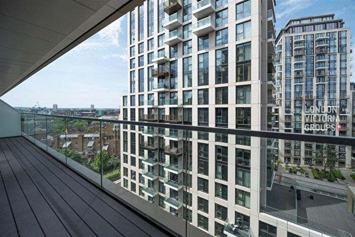 2 Bedroom Apartment To Rent In Merino Gardens, London, E1W