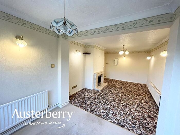 2 Bedroom Semi-Detached Bungalow For Sale In Colin Crescent, Weston Coyney, Stoke-On-Trent, ST3