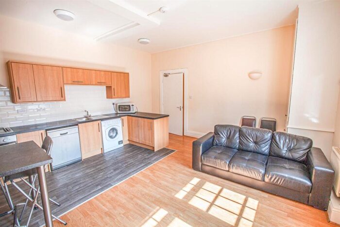 5 Bedroom House To Rent In £pppw - Westgate Road, City Centre, NE1
