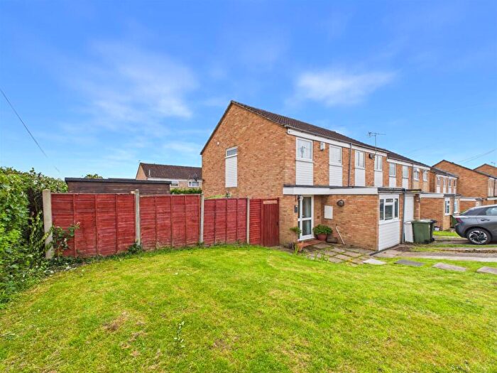 3 Bedroom End Of Terrace House For Sale In Fieldcourt Gardens, Quedgeley, Gloucester, GL2