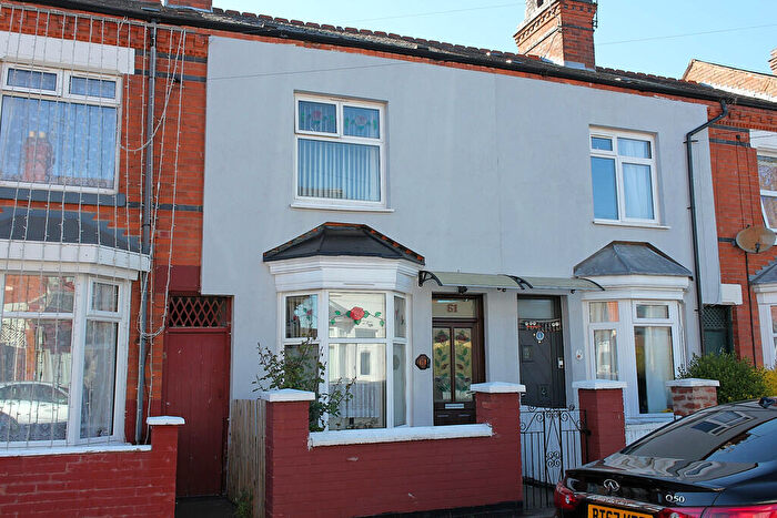 3 Bedroom Terraced House For Sale In Bridge Road, Spinney Hills, Leicester, LE5