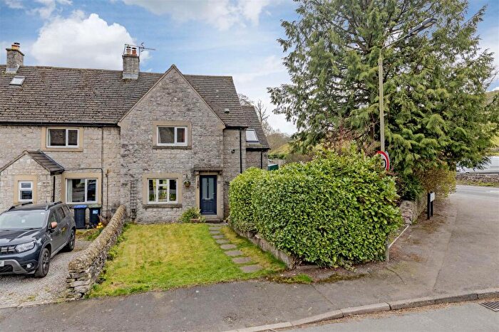 4 Bedroom End Of Terrace House For Sale In Meadow Close, Stoney Middleton, Hope Valley, S32