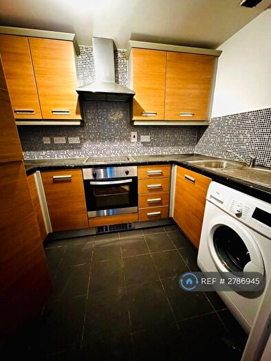 2 Bedroom Flat To Rent In Middlewood Street, Salford, M5