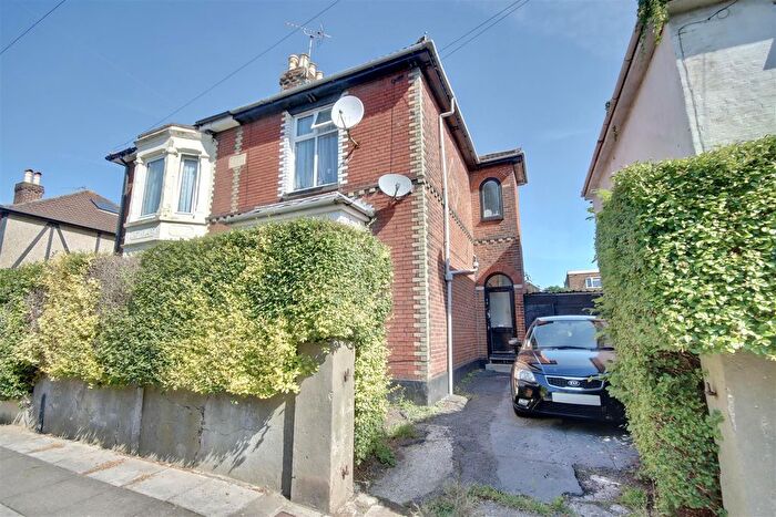 2 Bedroom Flat To Rent In Queens Road, Portsmouth, PO2