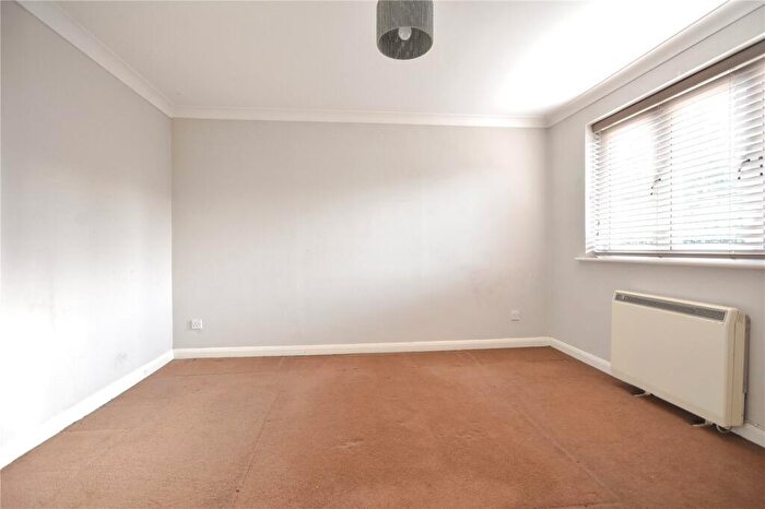 1 Bedroom Terraced House To Rent In Southern Way, Farnham, Surrey, GU9