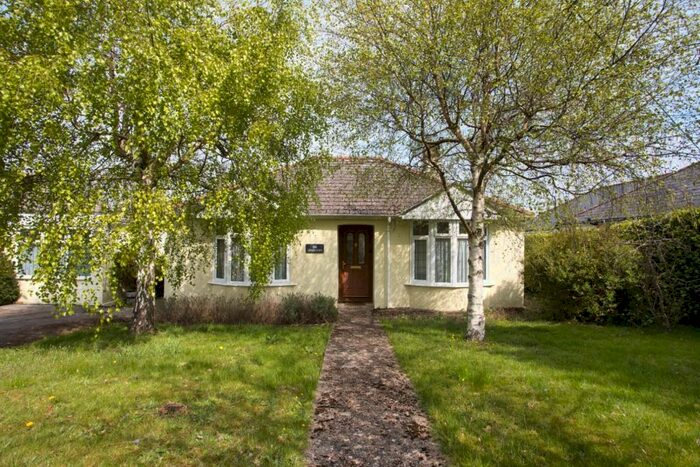 3 Bedroom Detached Bungalow For Sale In Westcourt Lane, Shepherdswell, Dover, CT15