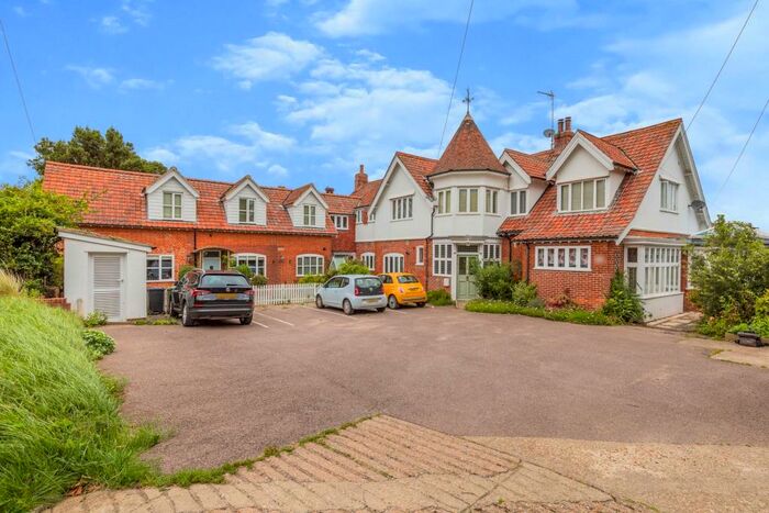 3 Bedroom Terraced House To Rent In High Street, Overstrand, NR27