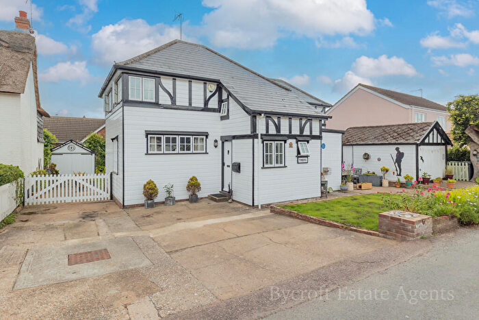 4 Bedroom Detached House For Sale In The Lane, Winterton-on-sea, NR29