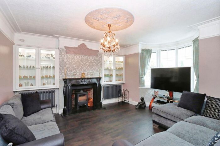 4 Bedroom Detached House For Sale In Prospect Road, Old Whittington, Chesterfield, S41