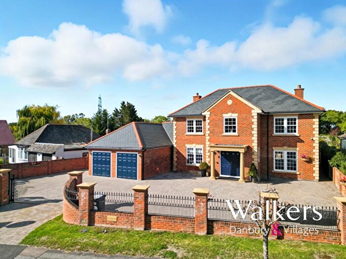 5 Bedroom Detached House For Sale In Southend Road, Howe Green, CM2