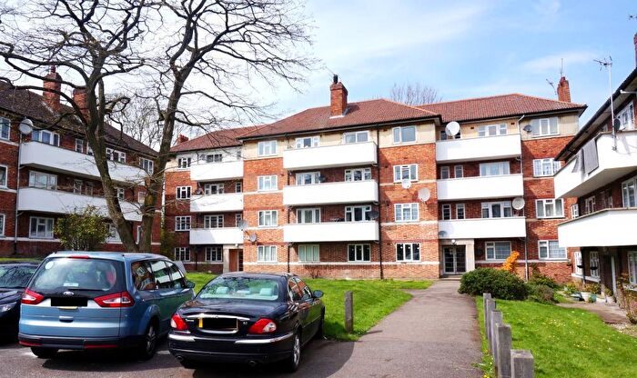2 Bedroom Apartment To Rent In Wilton Road, Muswell Hill, London, N10