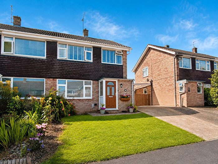 3 Bedroom Semi-Detached House For Sale In Darnet Road, Tollesbury, Maldon, CM9