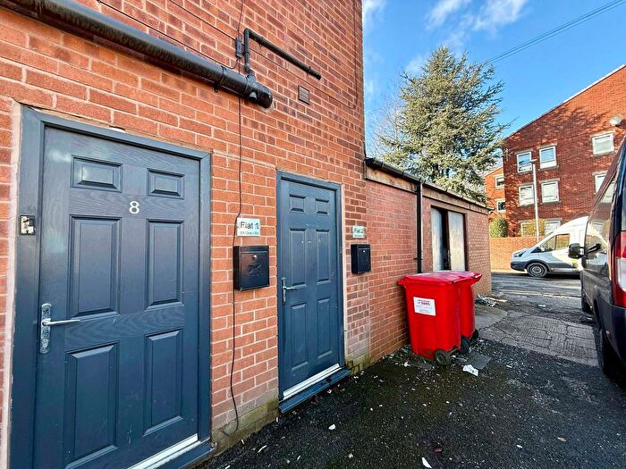 2 Bedroom Flat To Rent In Orrell Road, Orrell, Wigan, WN5