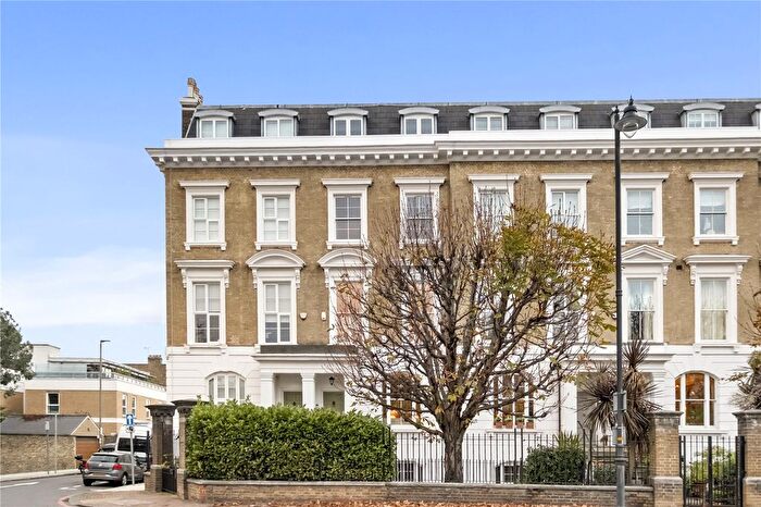 6 Bedroom Terraced House To Rent In North Side Wandsworth Common, London, SW18