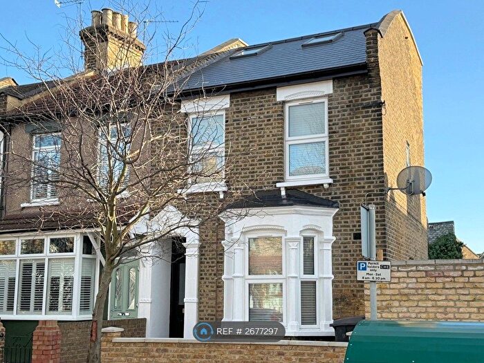 2 Bedroom Flat To Rent In London, London, E11