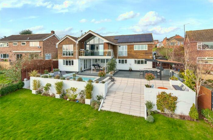 4 Bedroom Detached House For Sale In Glenfield Drive, Great Doddington, Wellingborough, NN29