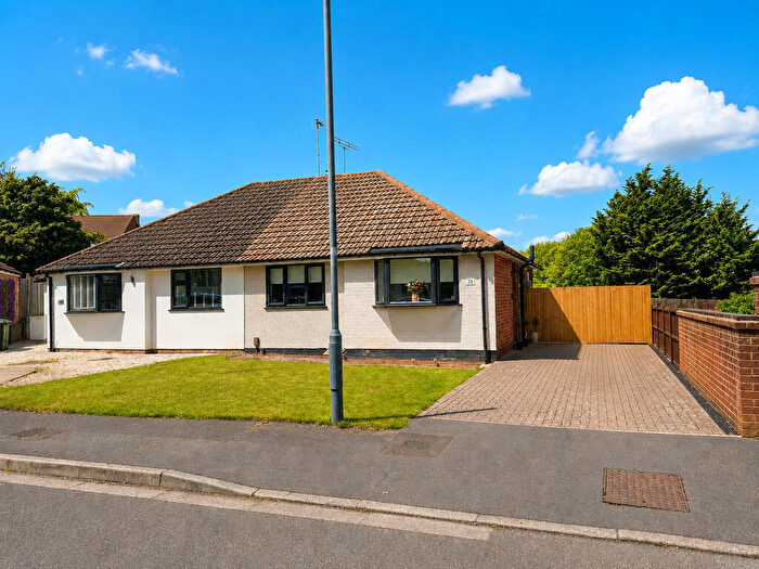 2 Bedroom Semi-Detached Bungalow For Sale In Waverley Road, Hillmorton, CV21