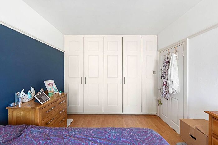 1 Bedroom Flat To Rent In Old Town, Clapham Old Town, London, SW4