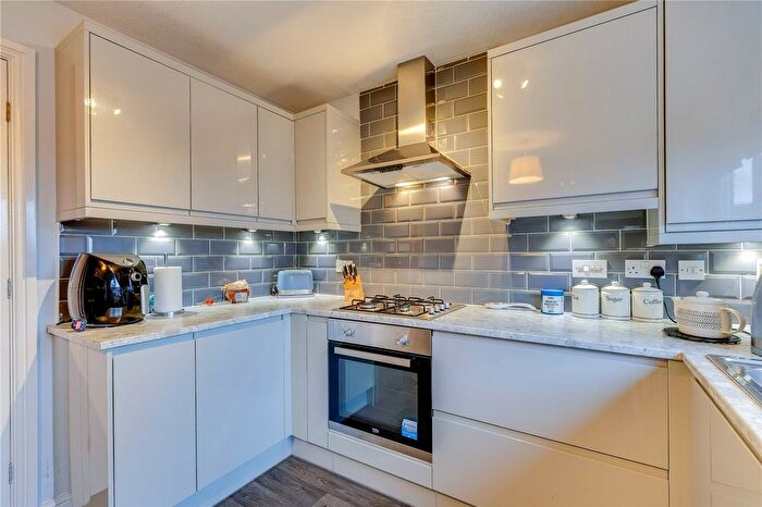 2 Bedroom End Of Terrace House For Sale In Hind Close, Pengam Green, Cardiff, CF24