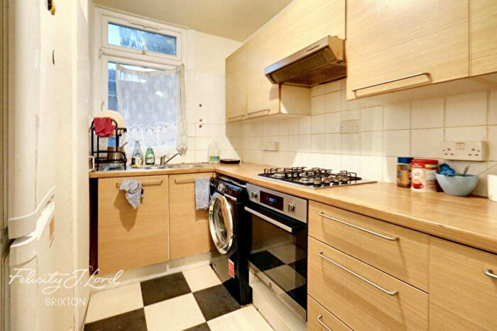 4 Bedroom Terraced House To Rent In Honiton Gardens, Gibbon Road, London, SE15