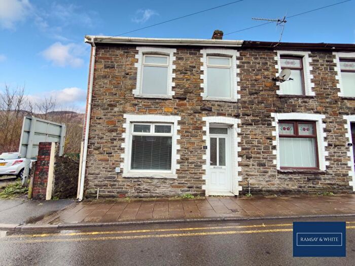 3 Bedroom End Terrace House For Sale In Aberdare Road, Mountain Ash, CF45