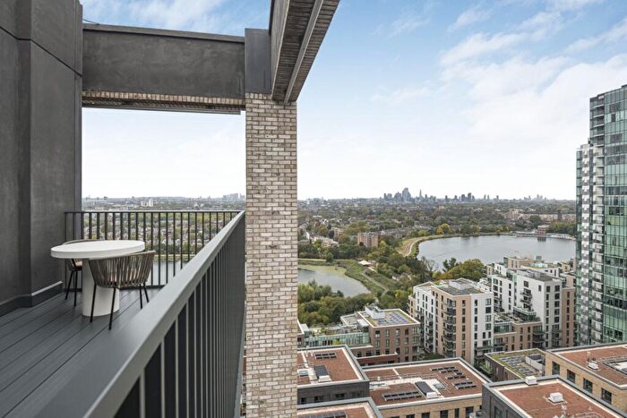 3 Bedroom Penthouse For Sale In Woodberry Down, Finsbury Park, N4