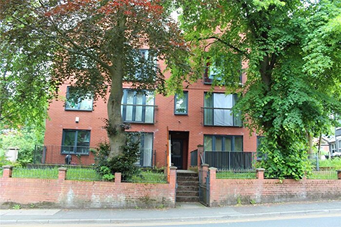 2 Bedroom Flat For Sale In Delaunays Road, Manchester, Greater Manchester, M8