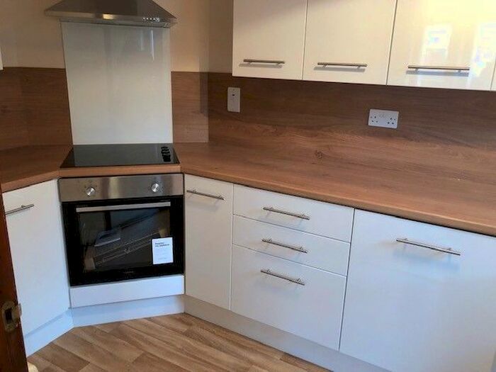 2 Bedroom Flat To Rent In Bloomfield Court, City Centre, Aberdeen, AB10