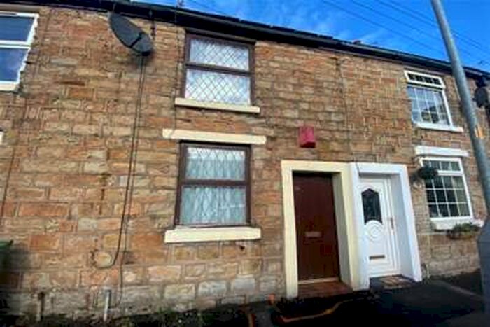 1 Bedroom End Of Terrace House To Rent In Clarence Street; Hyde; SK14