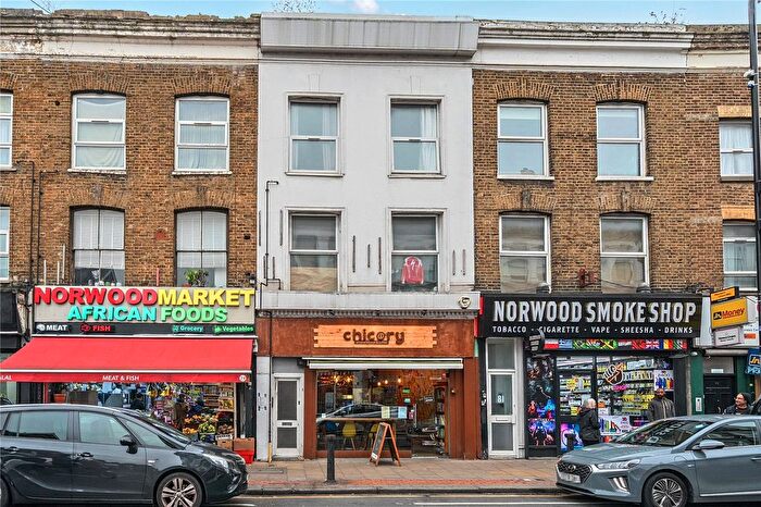 2 Bedroom Flat To Rent In High Street, London, SE25