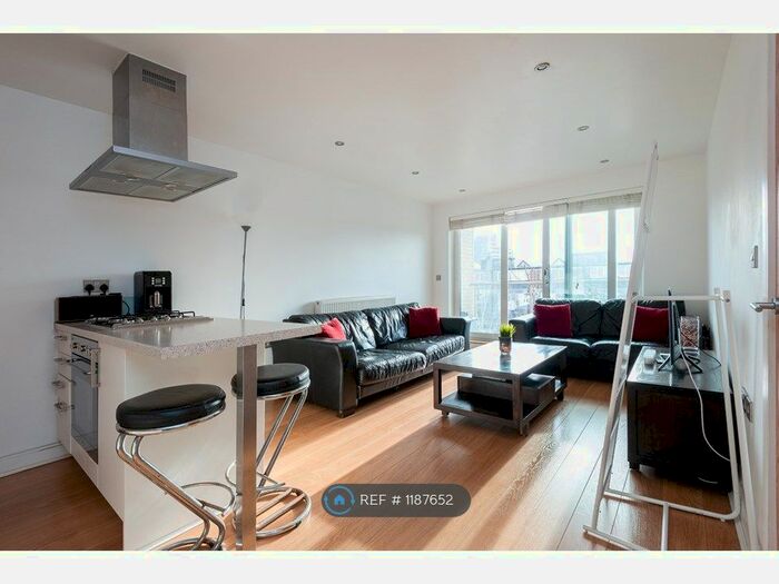 2 Bedroom Flat To Rent In Thomas Jacomb Place, London E17