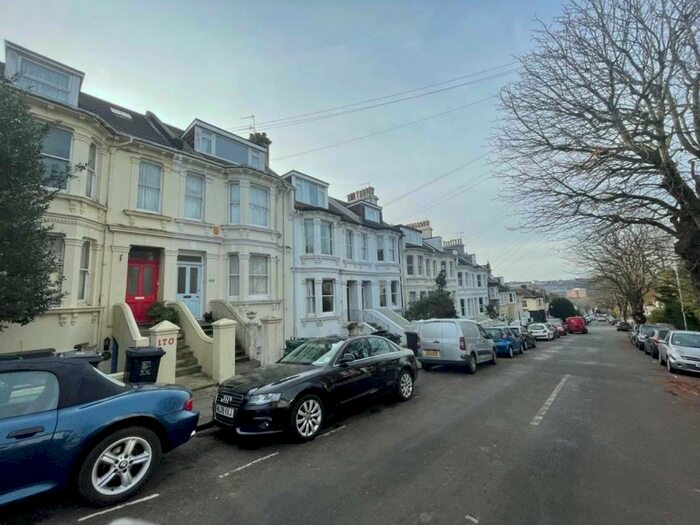 3 Bedroom Flat To Rent In Springfield Road, Brighton, BN1