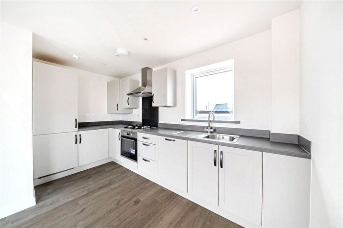 2 Bedroom Flat To Rent In Galton Road, Cambridge, Cambridgeshire, CB3